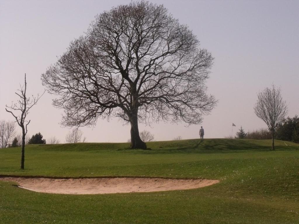 Pencoed St Mary'S Hotel Golf & Country Club מראה חיצוני תמונה